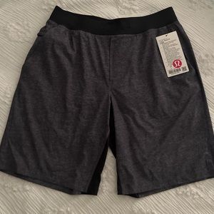 BRAND NEW LULULEMON men’s L shorts